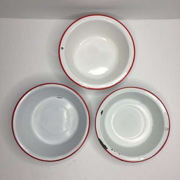 Vintage Set of 3 White Enamelware Bowls Red Kitchen Home Decor Decoration - Picture 1 of 16